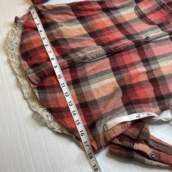 We The Free Mixed Media Plaid and Crocheted Button Down Size XS - Picture 9 of 9